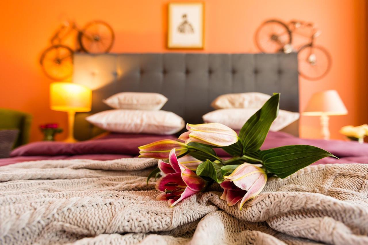 Country Spa Retreat Snagov Dış mekan fotoğraf A bedroom at the hotel