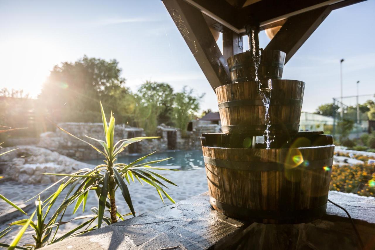 Country Spa Retreat Snagov Dış mekan fotoğraf The Noria de los Tres Caños