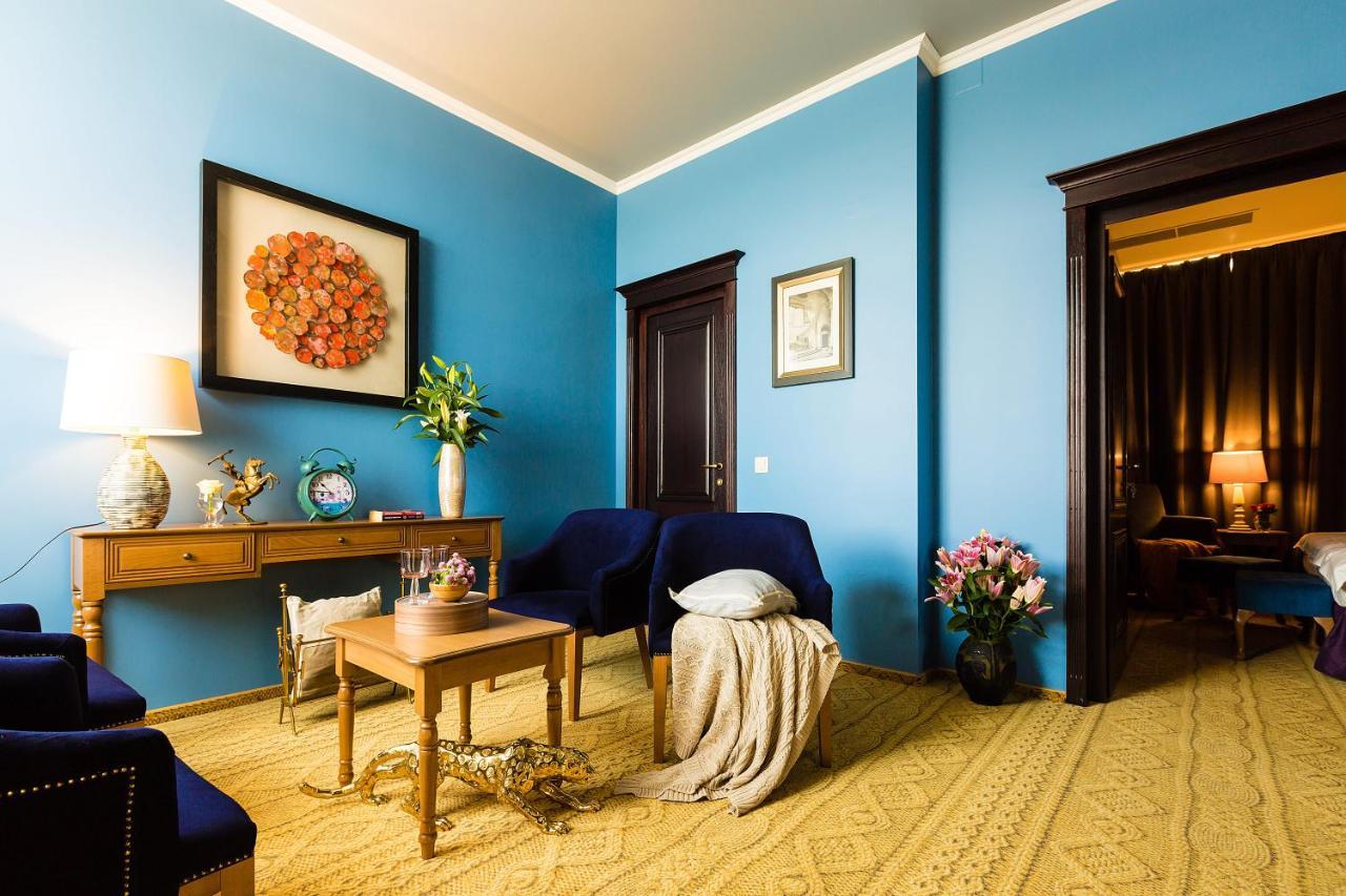 Country Spa Retreat Snagov Dış mekan fotoğraf Interior of a suite