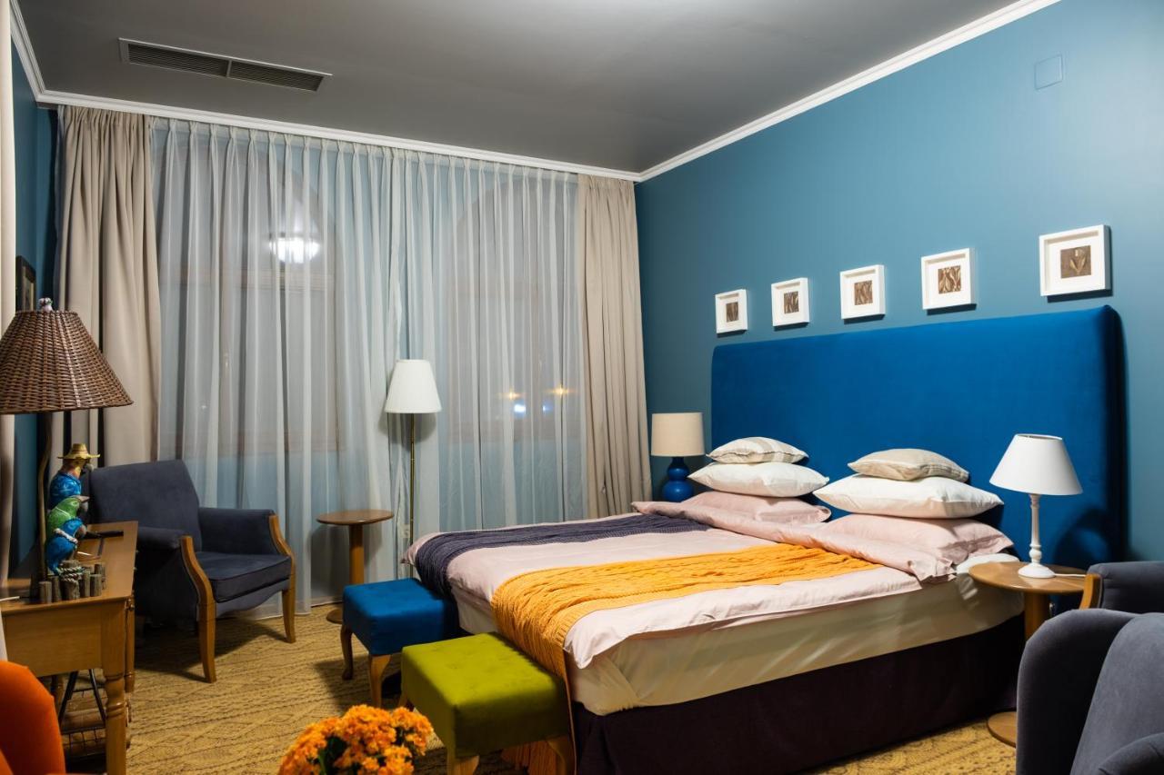 Country Spa Retreat Snagov Dış mekan fotoğraf A bedroom